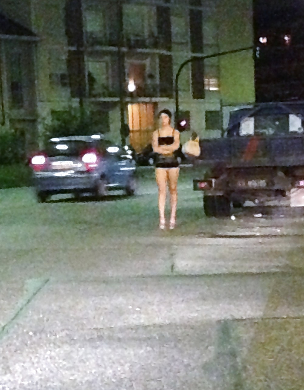 Prostituta di strada - puttane da strada #34248580