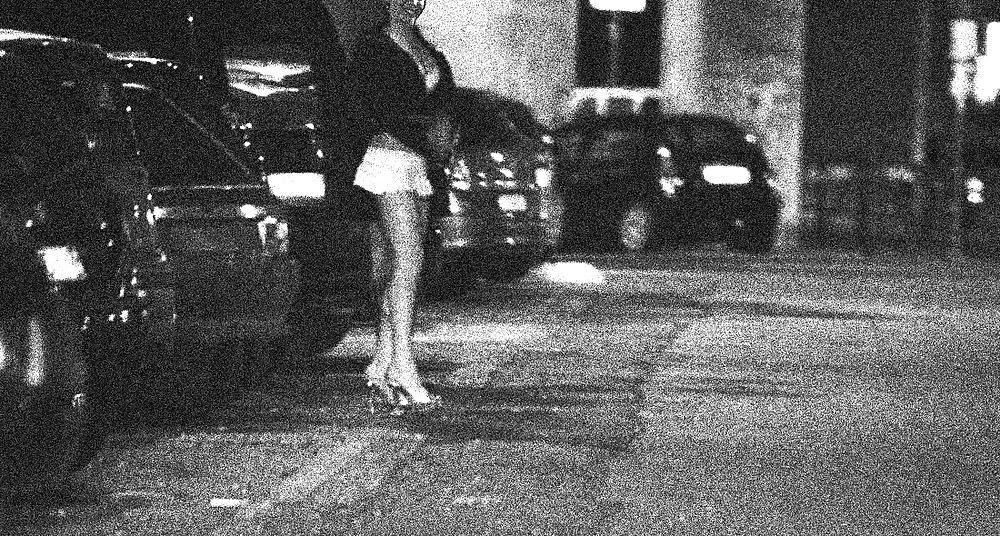 Prostituta di strada - puttane da strada #34249344