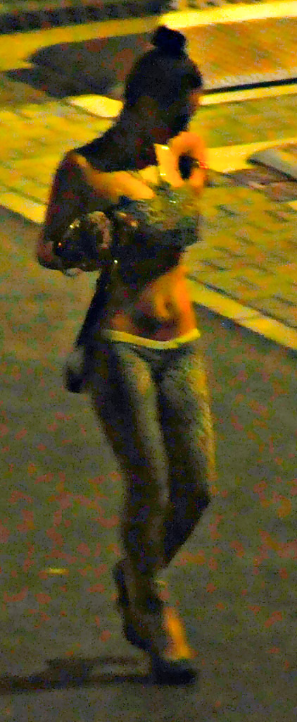 Prostituta di strada - puttane da strada #34249385