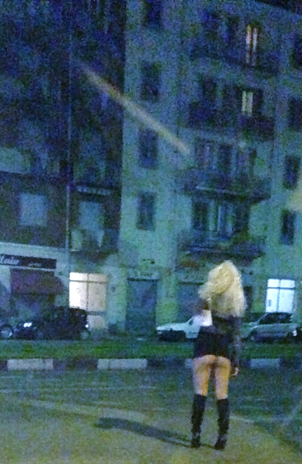 Prostituta di strada - puttane da strada #34249609
