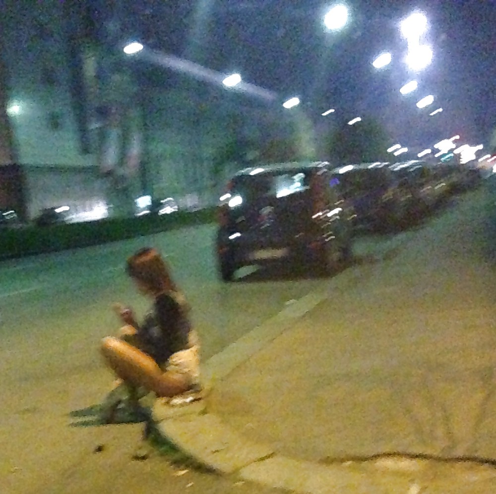 Prostituta di strada - puttane da strada #34249616