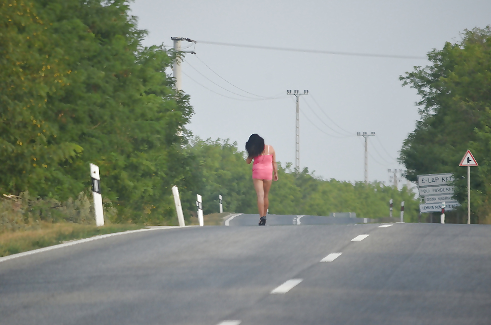 Prostituta di strada - puttane da strada #34250405