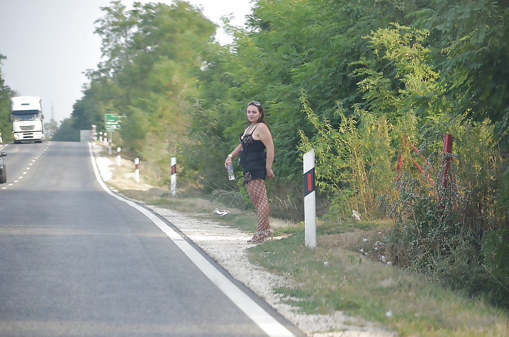 Prostituta di strada - puttane da strada #34250458