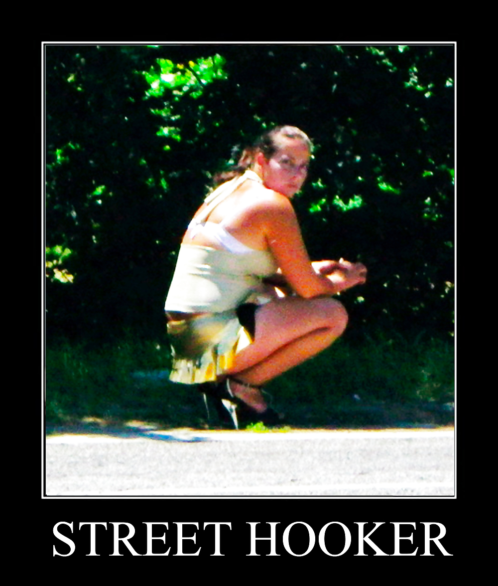 Prostituta di strada - puttane da strada #34250629
