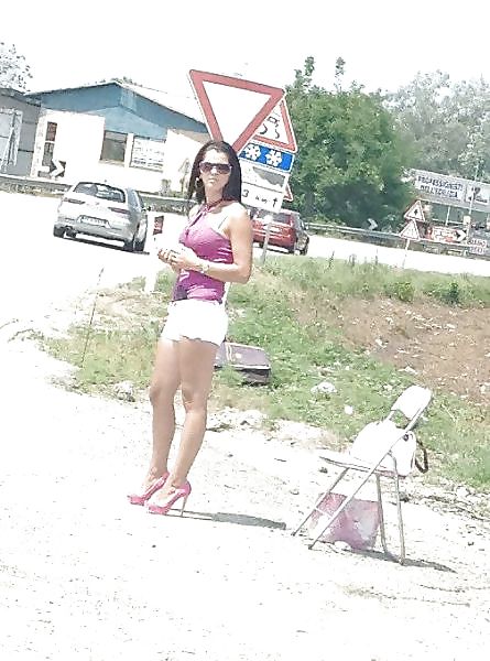 Prostituta di strada - puttane da strada #34250850