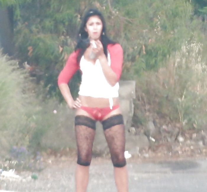 Prostituta di strada - puttane da strada #34251086
