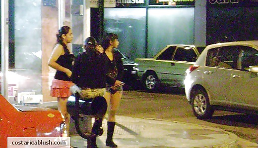 Prostituta di strada - puttane da strada #34251196