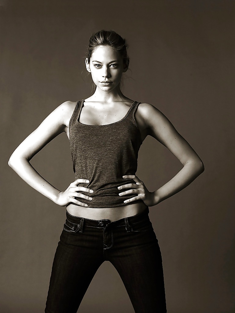 Analeigh tipton
 #27390534