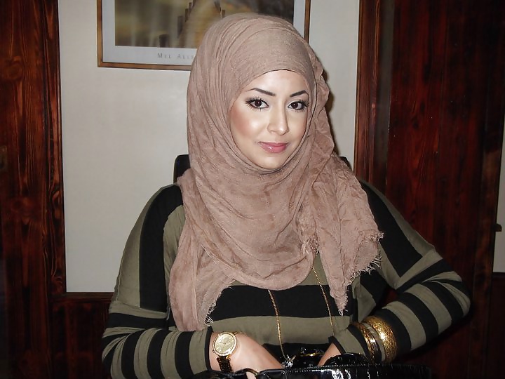 Desi Indien Chattes Arab Bengali Paki Hijabi #39379887