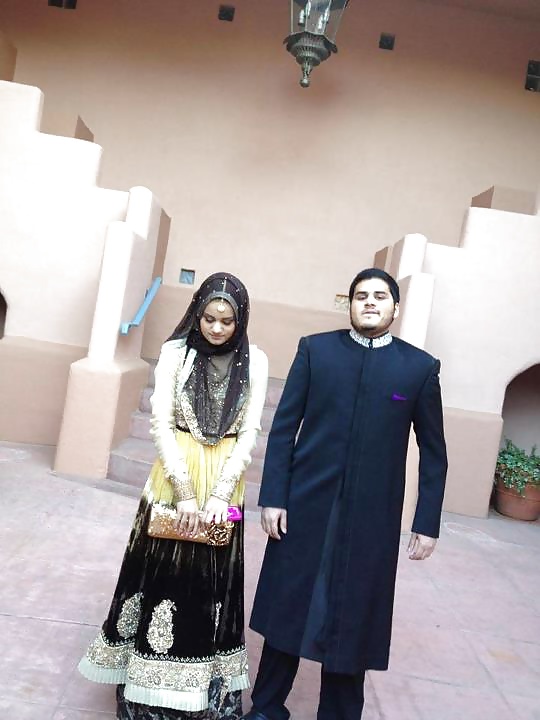 Hijabi paki indiano desi bengalese arabo fica
 #39380005