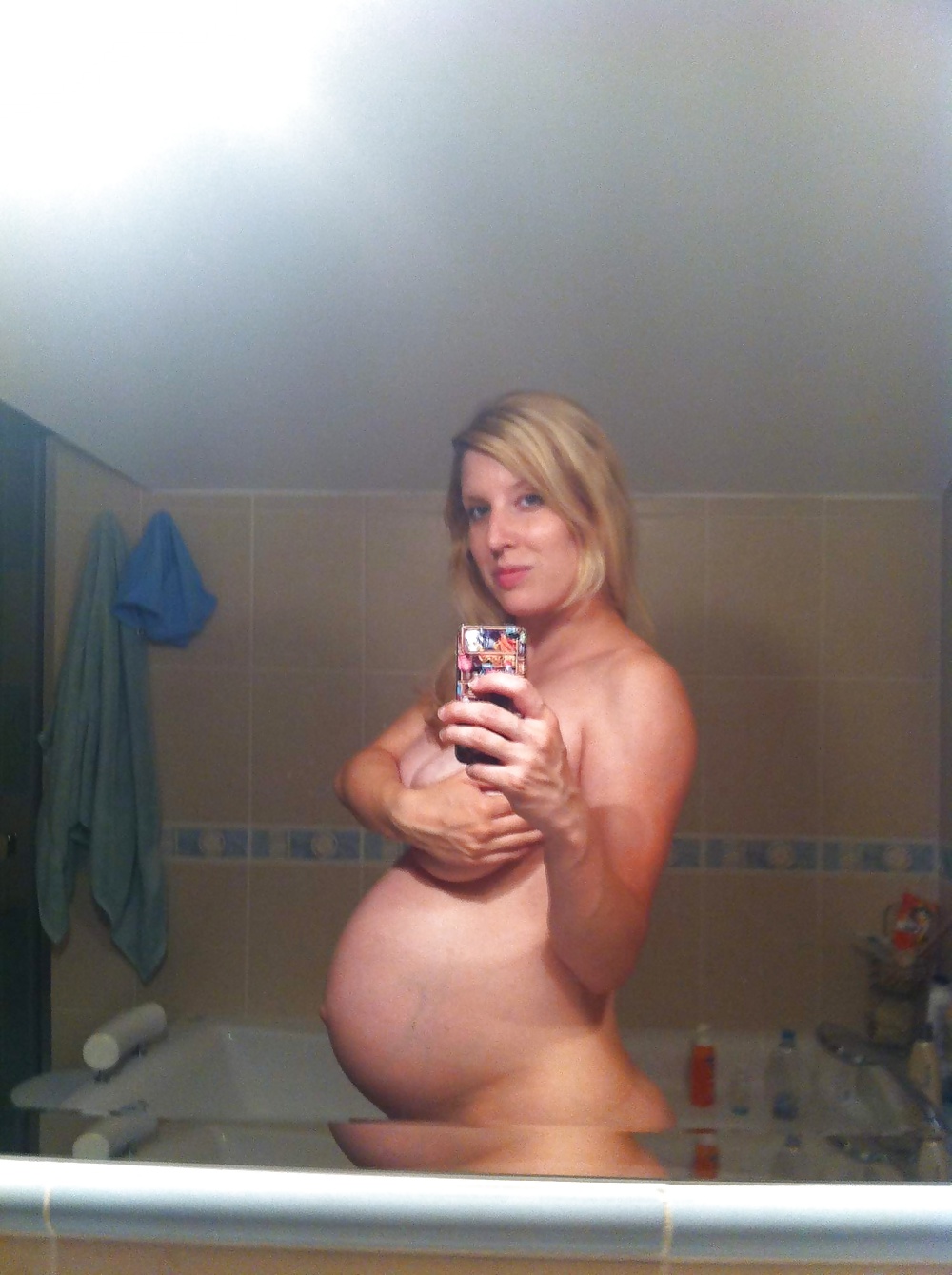 Pregnant amateur private colection...if you know her #32162700
