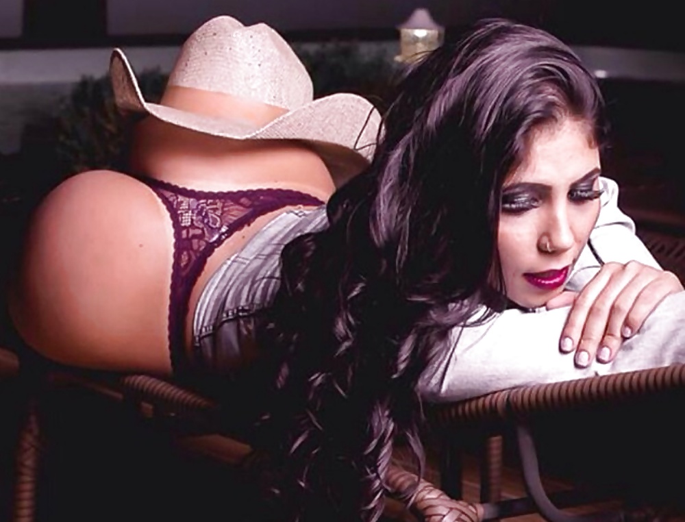 バヌサラ・ホッペ
 #40585372