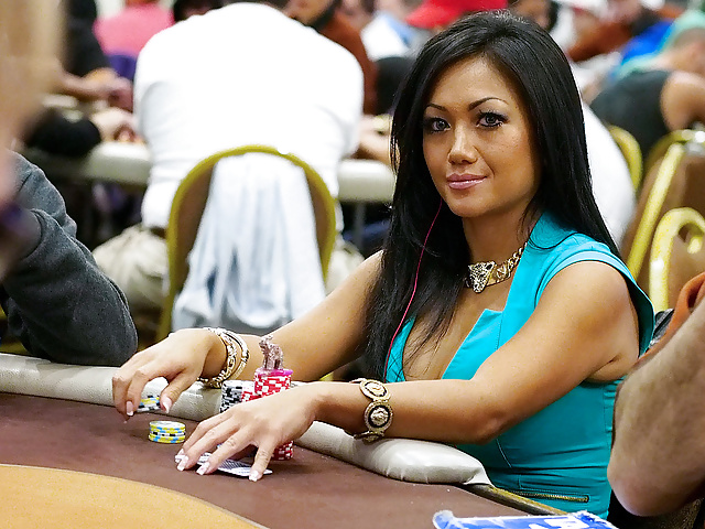 WPT presents Lily Kiletto  #40428356