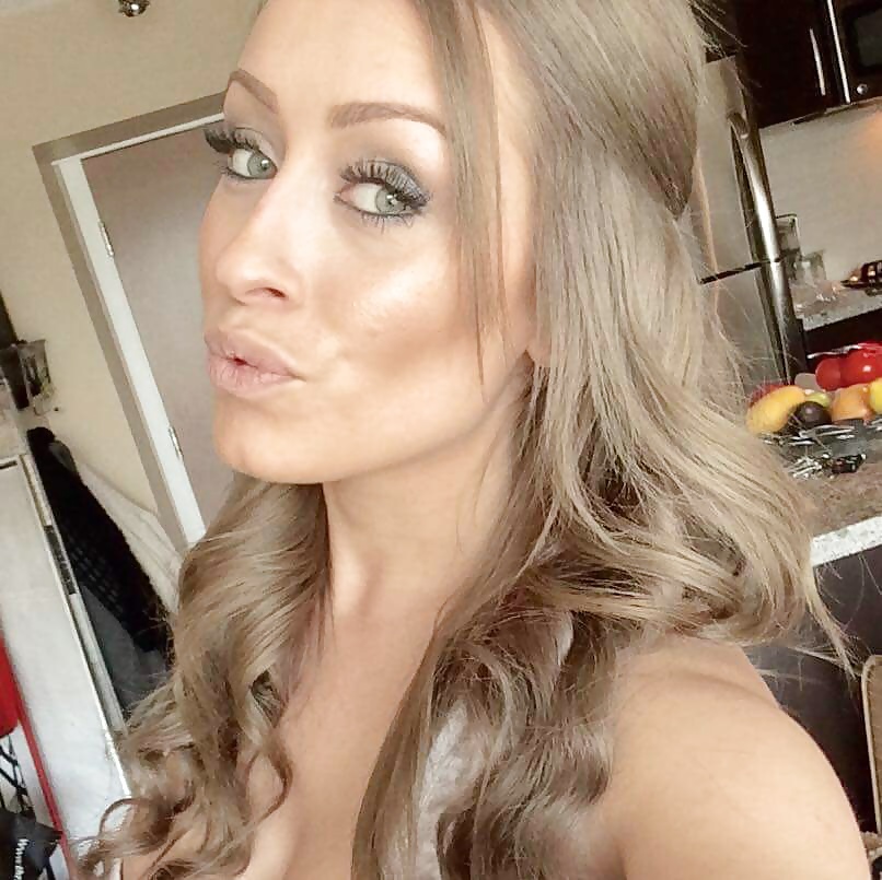 Pechugonas
 #29353884