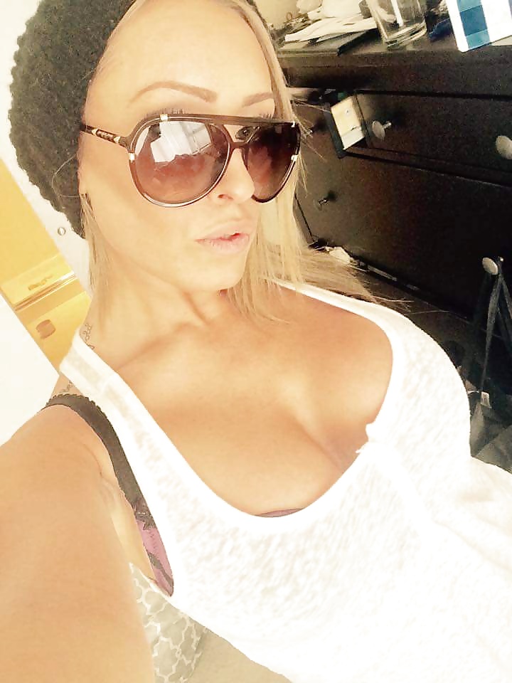 Pechugonas
 #29353890