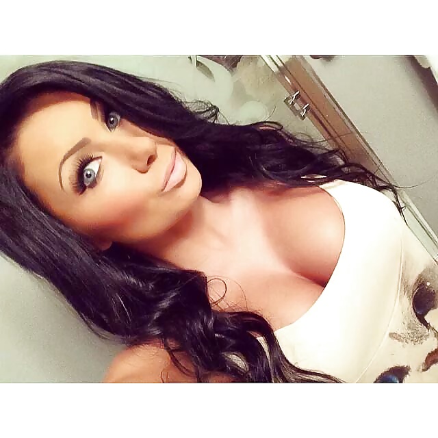 Pechugonas
 #29354148