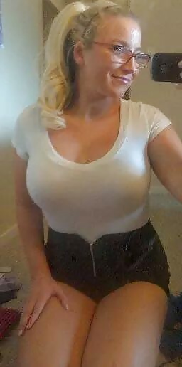 Pechugonas
 #29354212