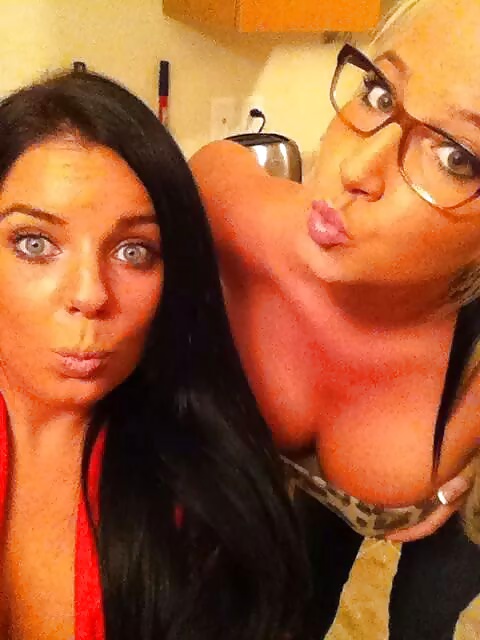 Pechugonas
 #29354232