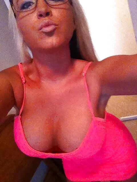 Pechugonas
 #29354240