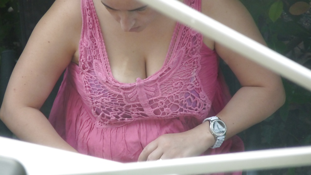Candid Downblouse Busty Latina Wife #32692731