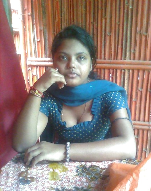 Bangladeshi Mädchen Gemischt #32832731