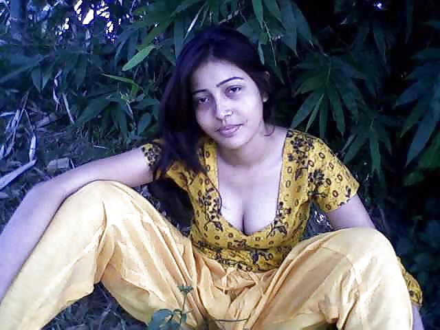 Bangladeshi Mädchen Gemischt #32832763