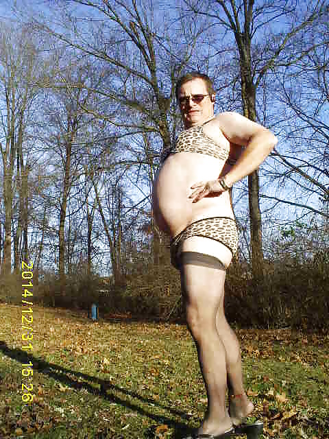 2014 123114 sissy al aire libre en el frío
 #40400664