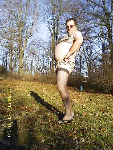 2014 123114 sissy al aire libre en el frío
 #40400682