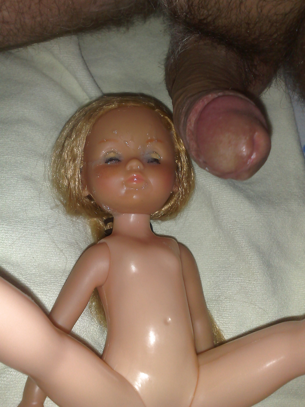 Mina-doll clouse up facial
 #29909238