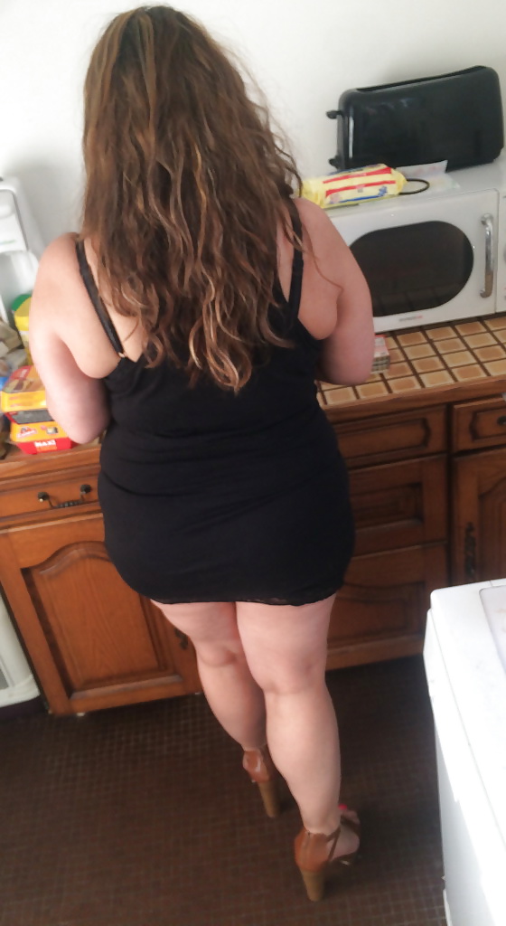 2人の女性が自宅で2回目のセックスをしています。
 #30806084