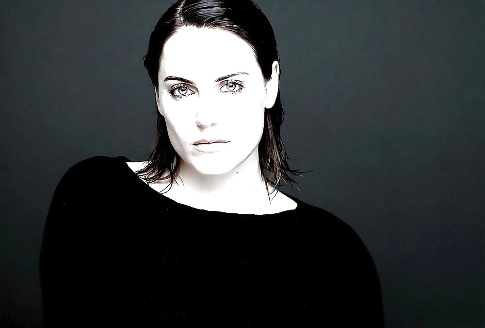 Antje Traue collection #33310749