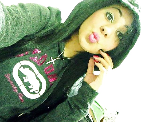 ヴァカンスのためのベッドメイキング
 #31744291