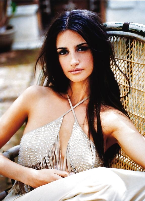 Penelope Cruz #25131105