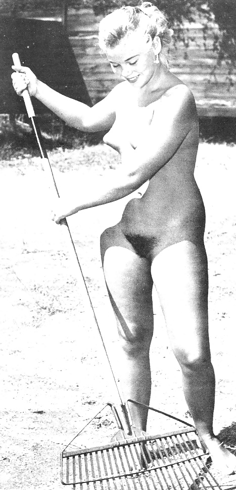 Vintage fotos en blanco y negro mujeres desnudas
 #30610322