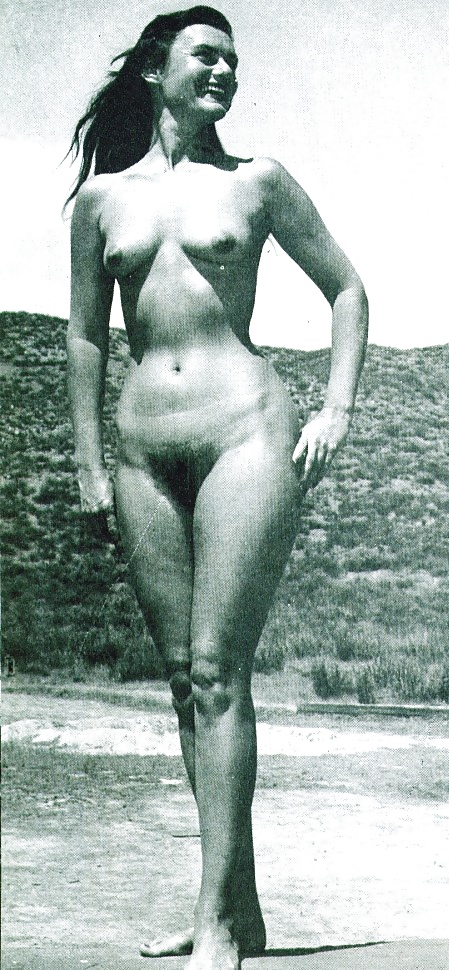Vintage Schwarzweiss-Fotos Nackter Frauen #30610800