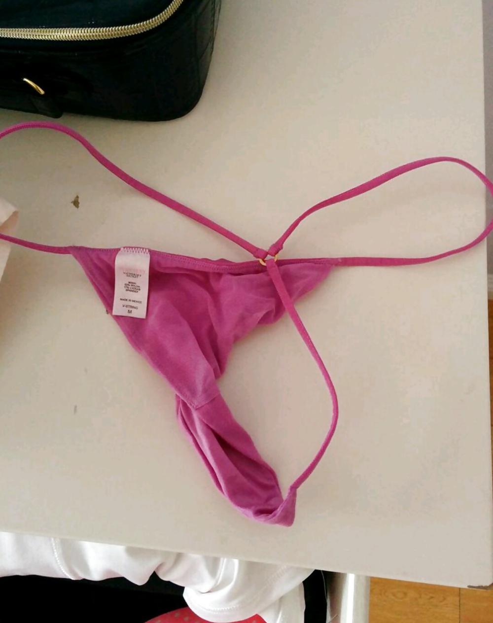 Le mie altre cugine sexy tanga e reggiseni
 #28335058