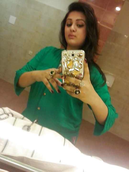 Pirya khan nik name maya khan 
 #34696587