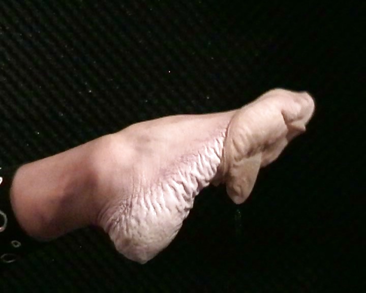 Bianca's wet feet 2011 part 1 #33327918