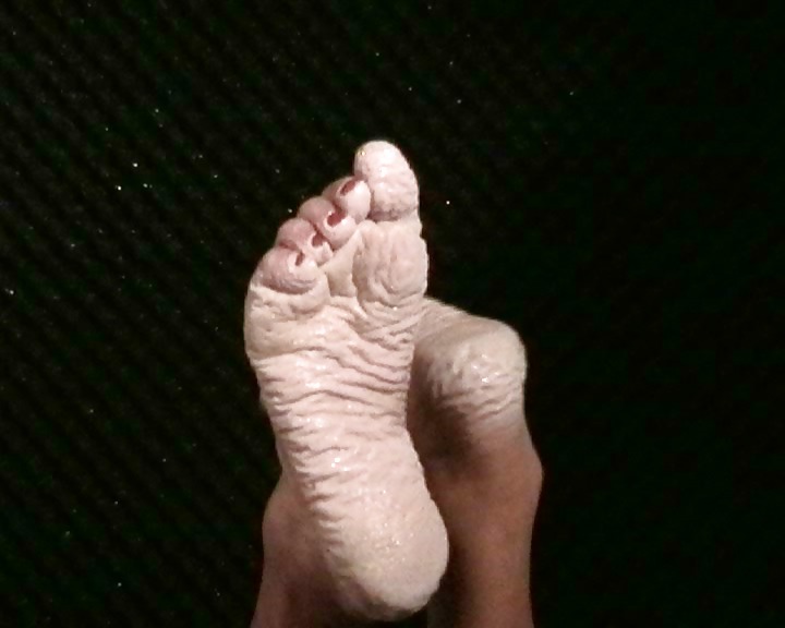 Bianca's wet feet 2011 part 1 #33327960