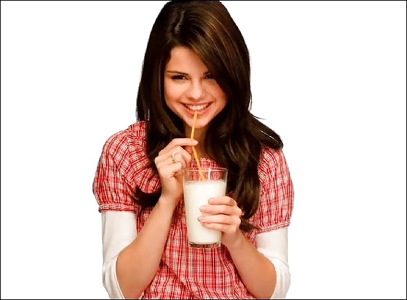 Selena Gomez #29865256