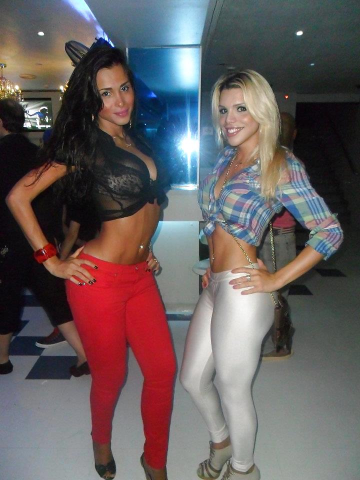 Caliente t chicas
 #33956918