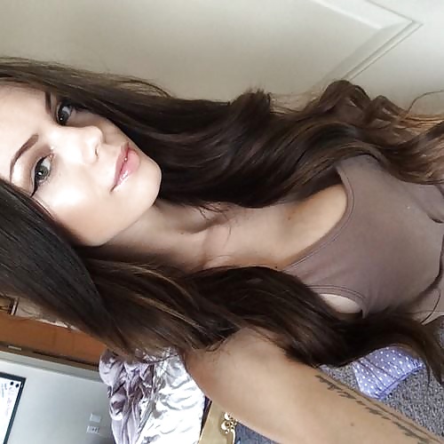 Algo caliente en el look de la basura blanca
 #30649741