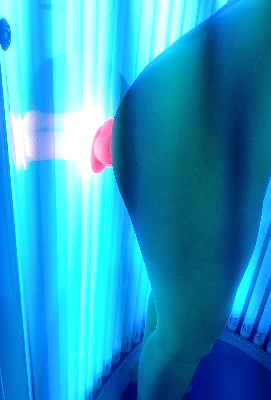 Tanning bed #40932273