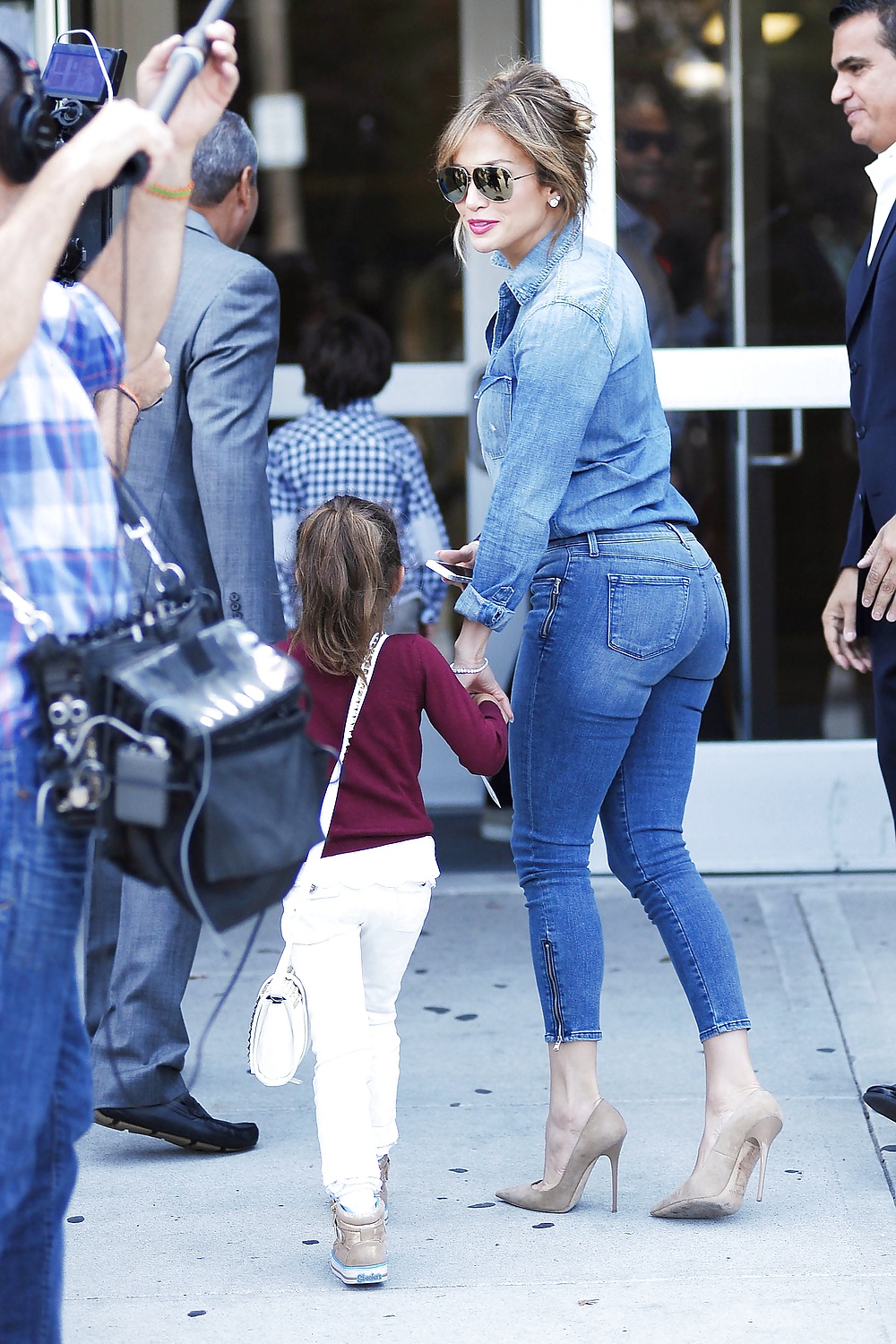 Jennifer Lopez Butin En Jeans #32194189