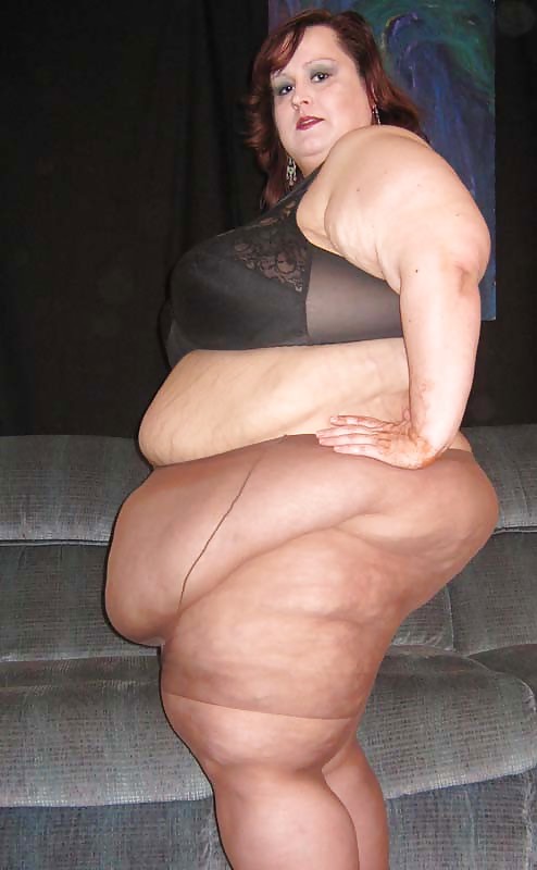 素敵な太った女性
 #23739380