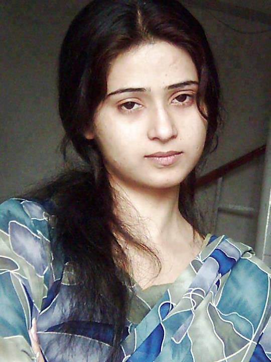 Indian and Pakistani teen slut - stohlen facebook pix #37656260