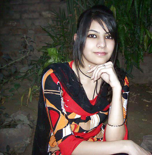 Indian and Pakistani teen slut - stohlen facebook pix #37656302
