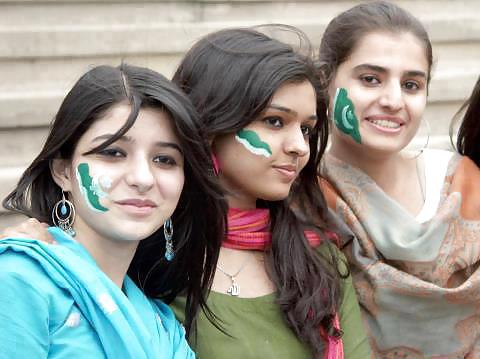 India y Pakistán puta joven - stohlen facebook pix
 #37656315