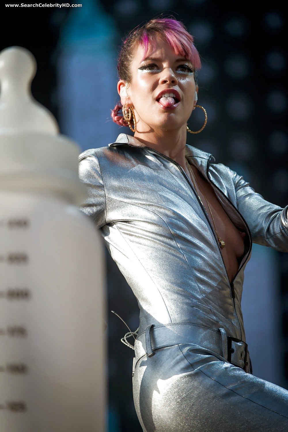 Lily Allen Nipple Slip Onstage At V Festival In London #30692373