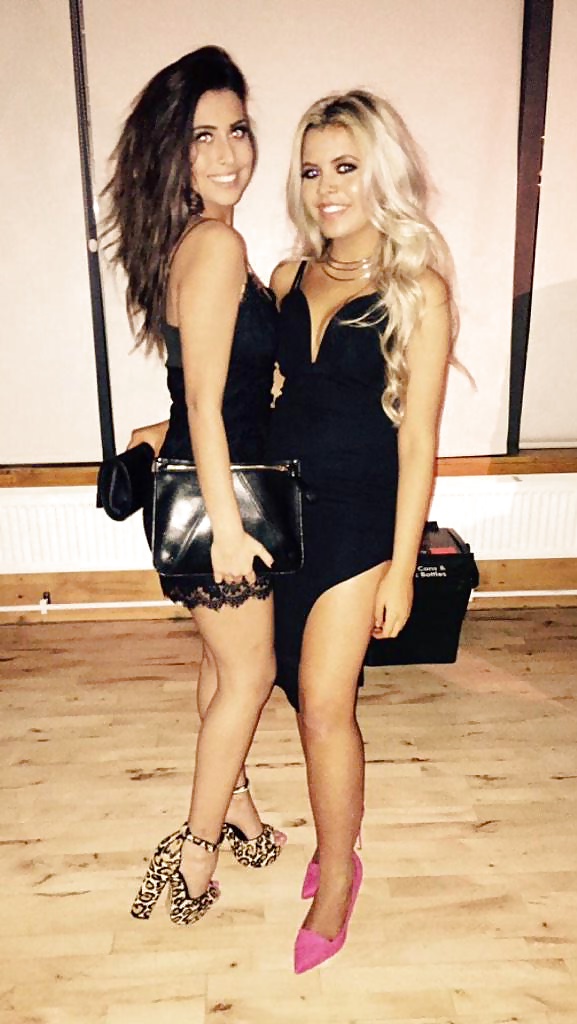 Hotties In Den Kleidern 6 #40490110